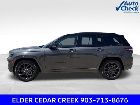 Used 2025 Jeep Grand Cherokee Summit w/ Obsidian Package AWD/4WD image 3