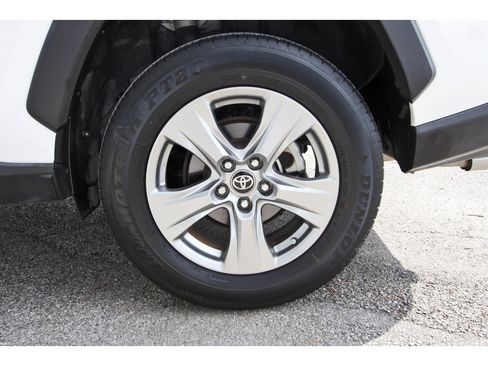 Used 2023 Toyota RAV4 XLE image 32