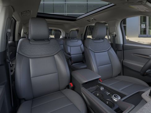 New 2026 Ford Explorer Active image 10