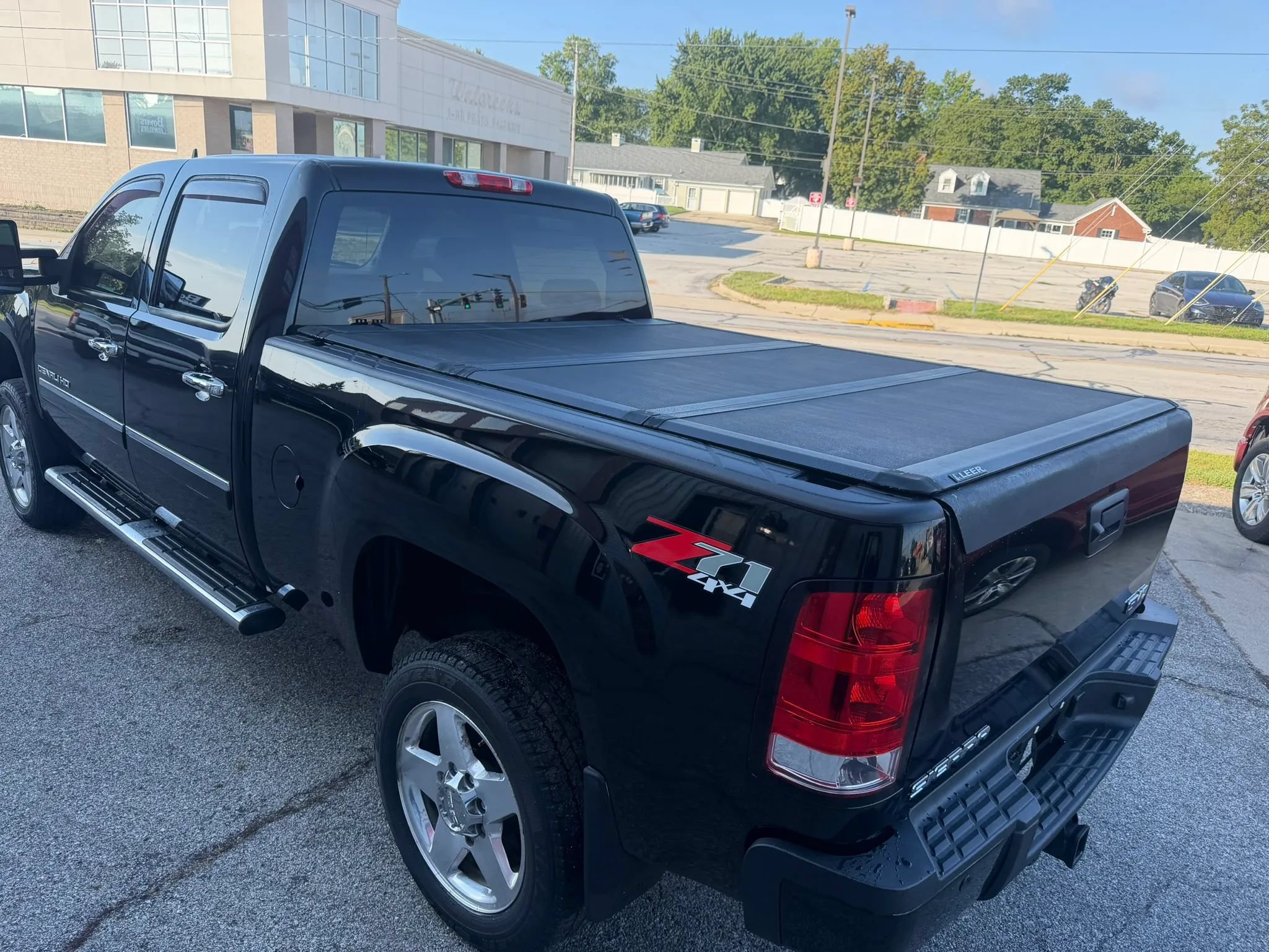 Used 2014 GMC Sierra 2500 Denali AWD/4WD image 12