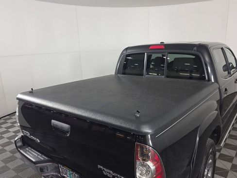 Used 2011 Toyota Tacoma PreRunner w/ SR5 Pkg #2 RWD image 10