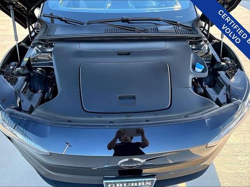 Certified 2025 Volvo EX30 Plus w/ Climate Package image 12