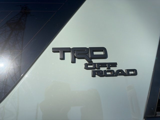 Used 2023 Toyota 4Runner TRD Off-Road Premium w/ Off Road Premium Plus Package AWD/4WD image 28