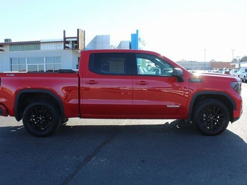Used 2022 GMC Sierra 1500 Elevation w/ X31 Off-Road Package image 2