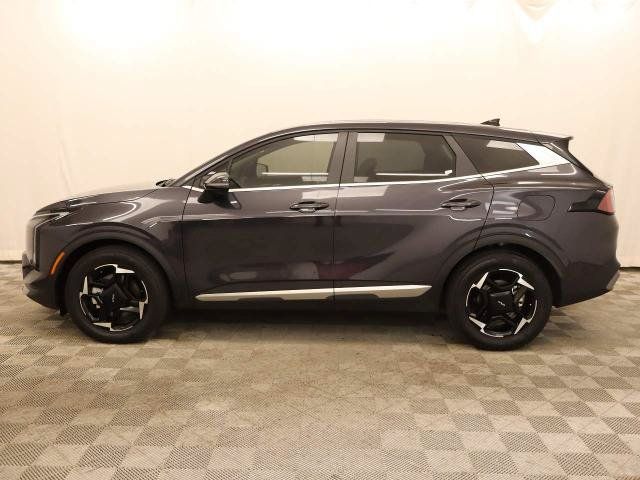 Used 2026 Kia Sportage EX FWD image 2