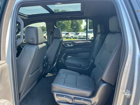 Used 2024 Chevrolet Suburban RST w/ Luxury Package RWD image 35