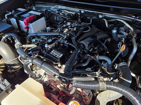 Certified 2024 Toyota Tacoma TRD Sport w/ TRD Sport Upgrade Package image 17