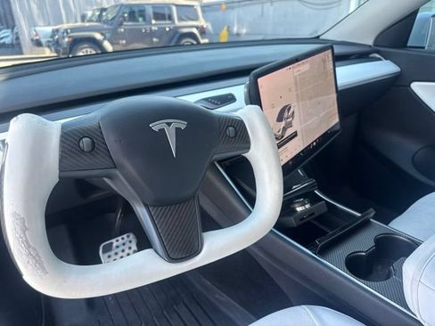 Used 2020 Tesla Model Y Long Range AWD/4WD image 10