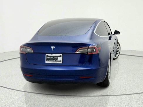 Used 2020 Tesla Model 3 Standard Range image 10