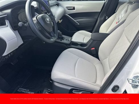 New 2026 Toyota Corolla Cross L image 3