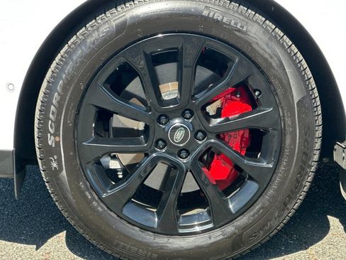 Certified 2025 Land Rover Range Rover Sport AWD/4WD image 12