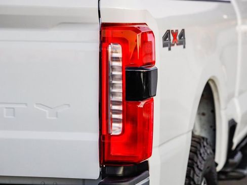 Used 2024 Ford F250 Lariat image 9