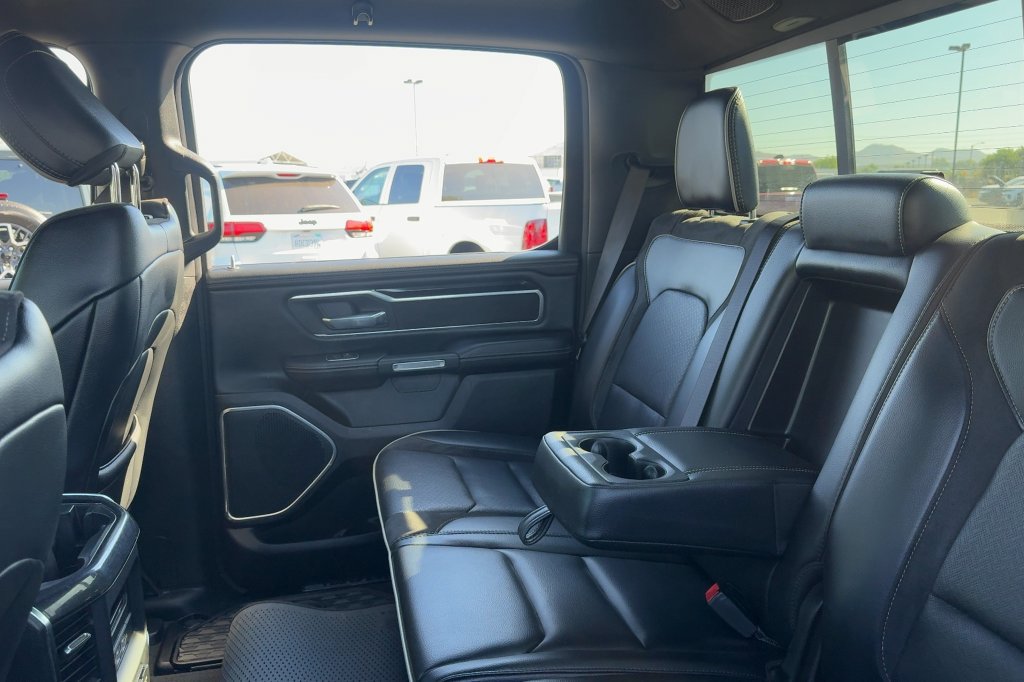 Used 2022 RAM 1500 Laramie w/ Sport Appearance Package AWD/4WD image 12
