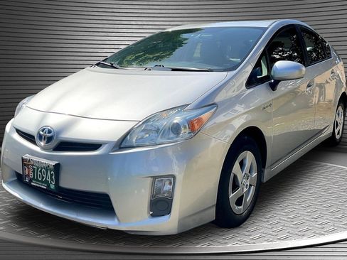 Used 2010 Toyota Prius FWD image 3