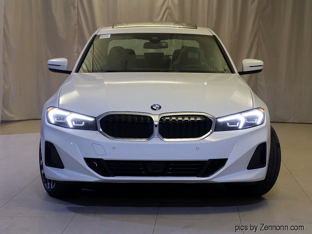 Used 2026 BMW 330i xDrive Sedan w/ Premium Package AWD/4WD image 5
