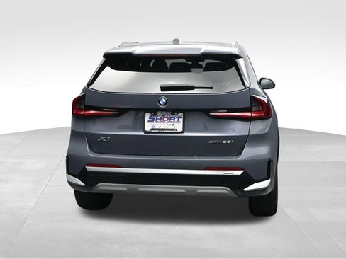 Used 2023 BMW X1 xDrive28i AWD/4WD image 4