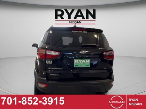 Used 2021 Ford EcoSport SE image 4