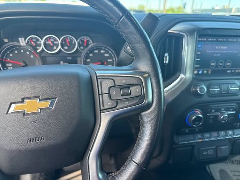 Used 2021 Chevrolet Silverado 1500 LT AWD/4WD image 29