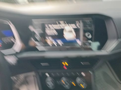 Used 2023 Volkswagen Jetta SE image 21