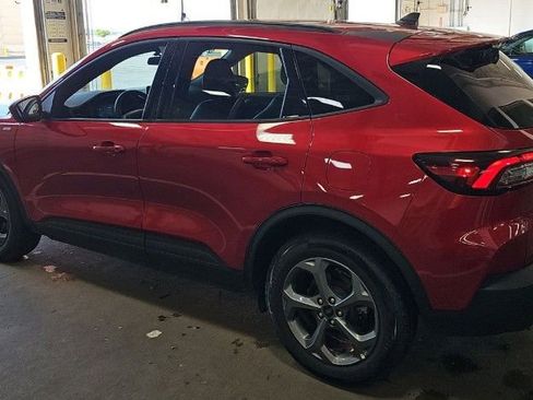 Used 2025 Ford Escape ST-Line AWD/4WD image 6