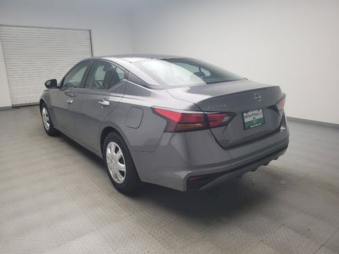 Used 2024 Nissan Altima 2.5 S FWD image 5