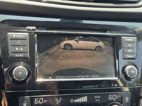 Used 2020 Nissan Rogue SV AWD/4WD image 24