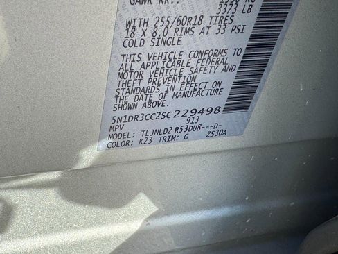 Used 2025 Nissan Pathfinder SL image 29