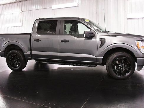 Used 2022 Ford F150 XL w/ STX Black Appearance Package AWD/4WD image 10