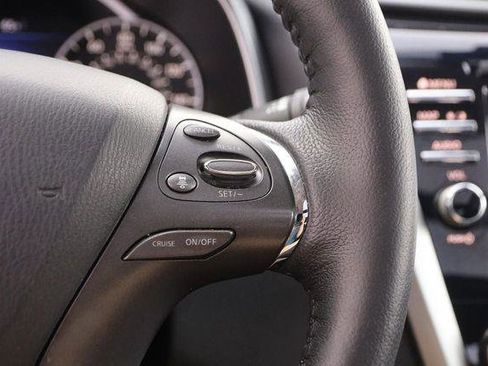 Used 2024 Nissan Murano SL image 14