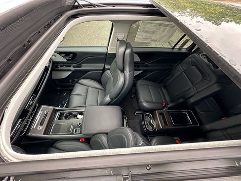 New 2026 Lincoln Aviator Reserve w/ Luxury Package AWD/4WD image 6