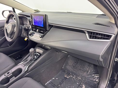 Used 2023 Toyota Corolla LE image 13