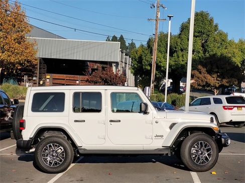New 2025 Jeep Wrangler Sahara image 8