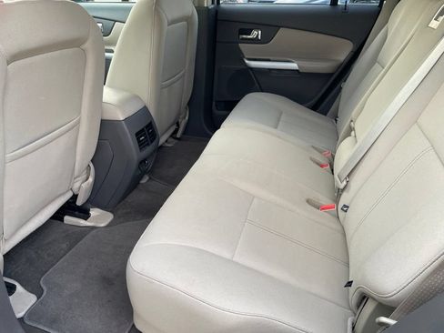 Used 2013 Ford Edge SE FWD image 16