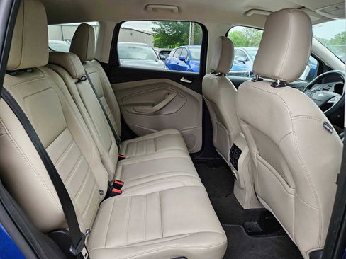 Used 2019 Ford Escape SEL image 17