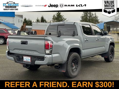 Used 2020 Toyota Tacoma Limited image 9