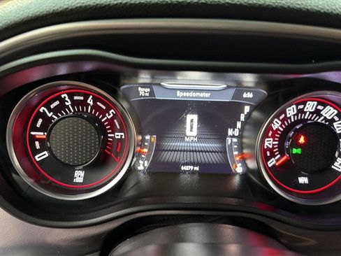 Used 2020 Dodge Challenger SXT w/ Driver Convenience Group RWD image 11