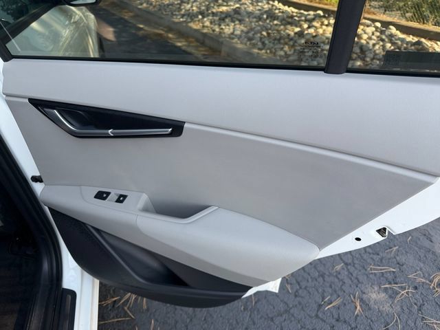 Used 2023 Kia Niro Wave w/ Wave Preserve Package FWD image 35