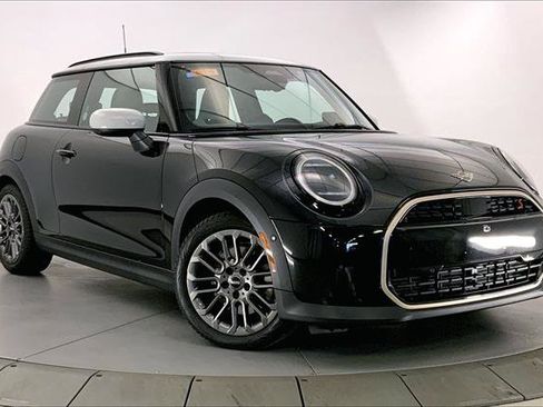 Used 2025 MINI Cooper S image 1