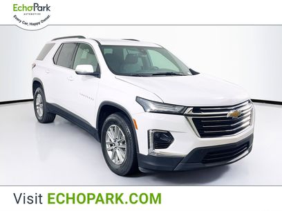 Used 2023 Chevrolet Traverse LT