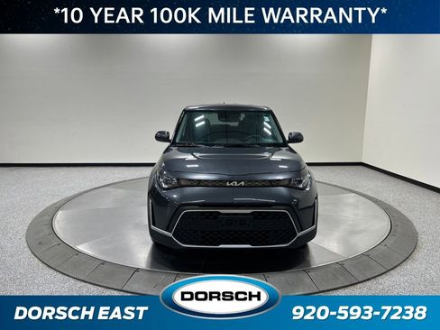 Used 2023 Kia Soul LX FWD image 3