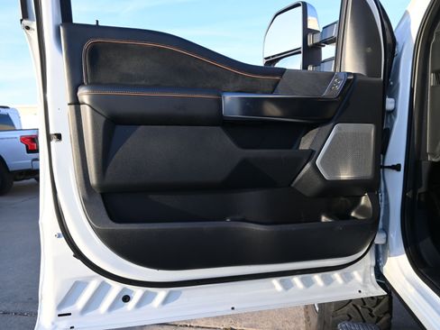 Used 2024 Ford F350 Platinum w/ FX4 Off-Road Package image 18