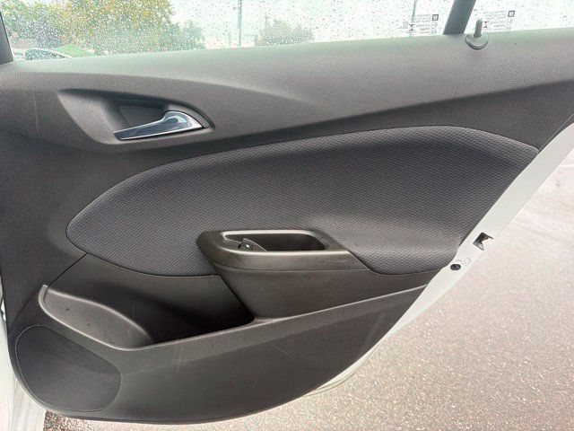 Used 2018 Chevrolet Cruze LT w/ LT Fleet Convenience Package FWD image 12