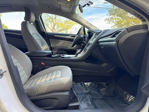 Used 2015 Ford Fusion S FWD image 15