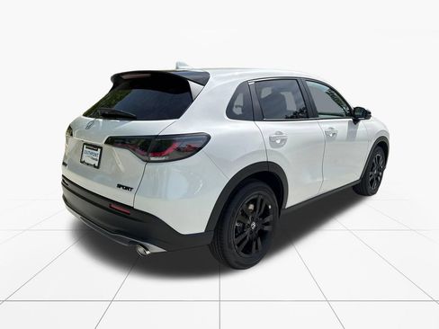 New 2026 Honda HR-V Sport image 8