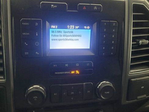 Used 2018 Ford F150 XLT image 25