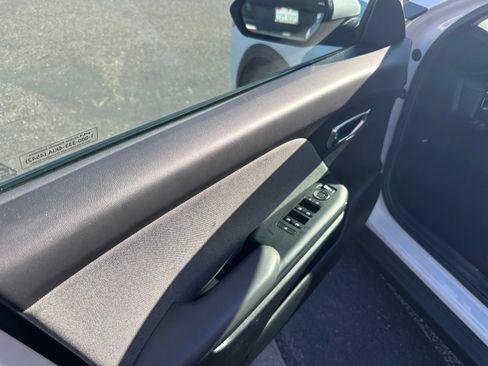 Certified 2025 Kia K4 EX FWD image 17