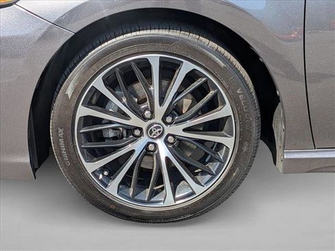 Certified 2019 Toyota Camry SE w/ Carpet Mat Package FWD image 22