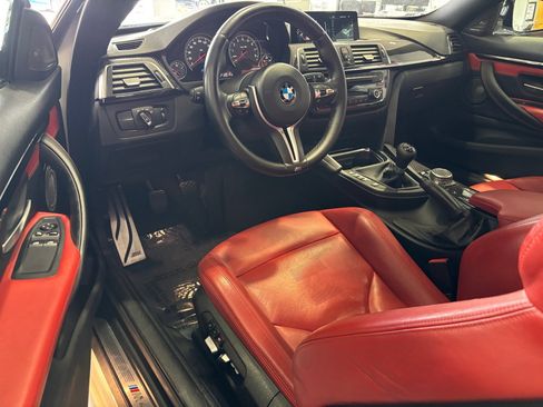 Used 2016 BMW M4 Coupe image 7