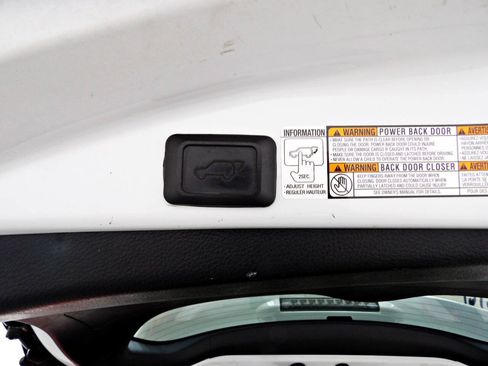 Used 2015 Toyota RAV4 Limited AWD/4WD image 14