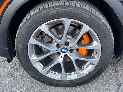 Used 2021 BMW X6 xDrive40i w/ Premium Package image 12